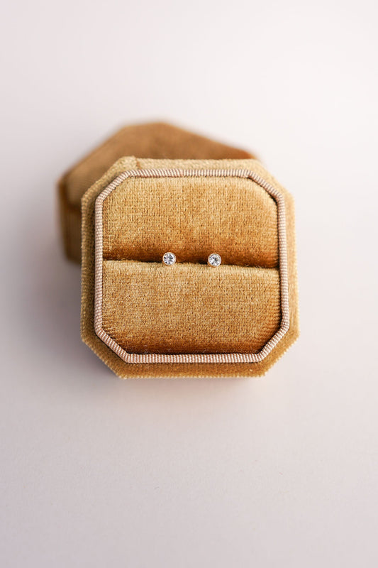Bezelled Studs